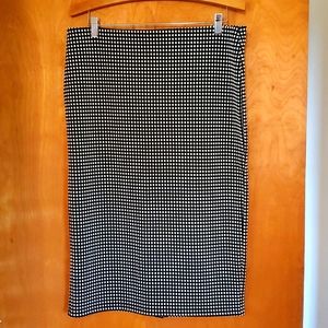 Old Navy Black and White Pencil Skirt